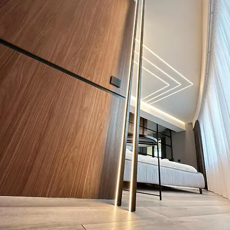 Boudoir Apartment City Tower - 15Th Floor Cluj-Napoca Exterior photo