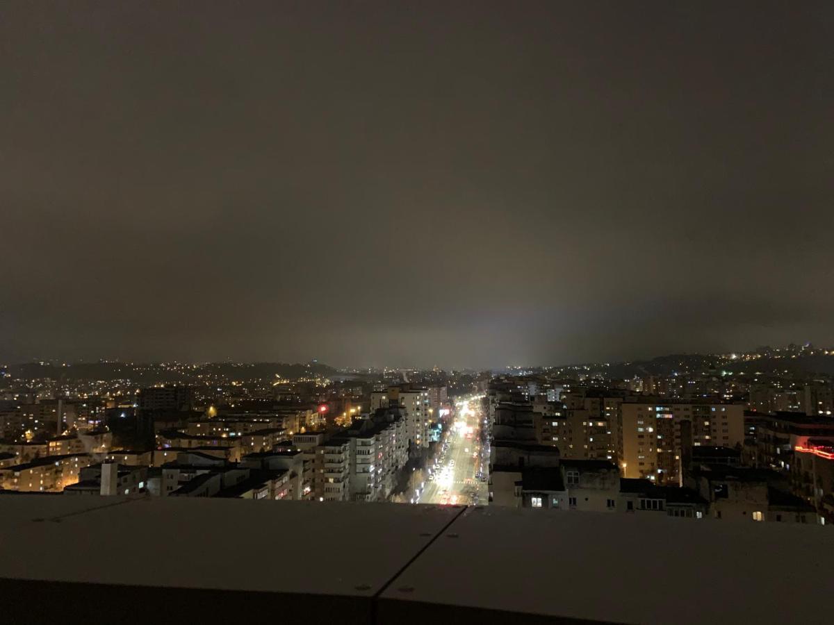 Boudoir Tower - 15th Floor *